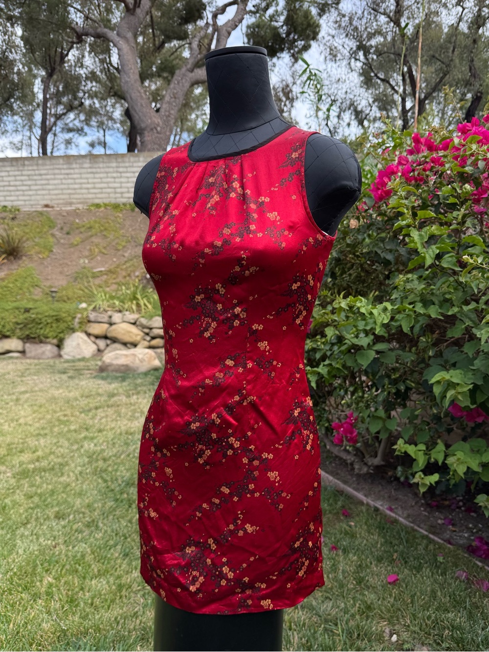 Vintage Y2K Red Satiny Asian-inspired Dress with Blossom/Floral Print Size Small